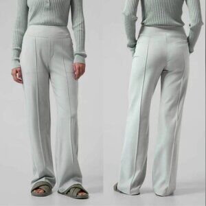 Athleta NEW Eastbound Wide Leg Pull On Relaxed Pant Mint Green Women's size 8